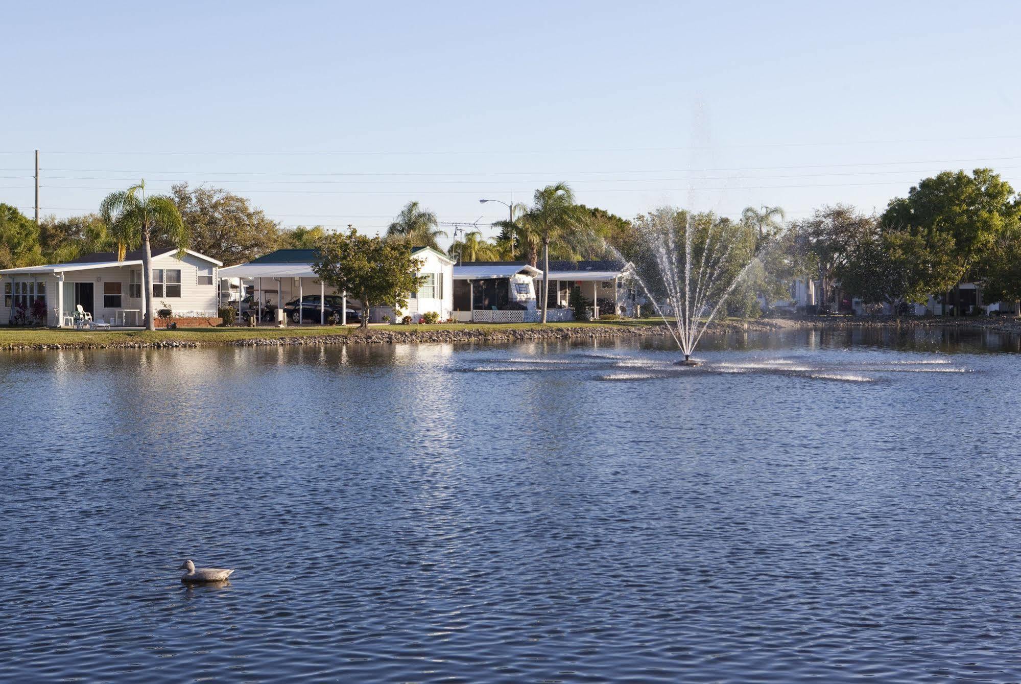 North Lake Estates Moore Haven Экстерьер фото